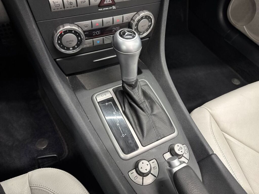 Mercedes-Benz SLK 2004 Musta