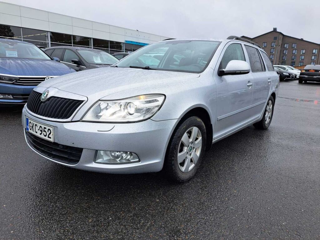 Skoda Octavia 2011 Hopea
