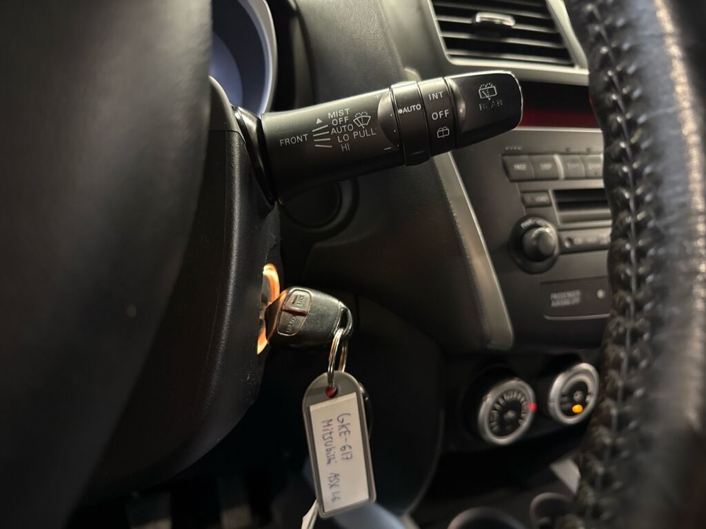 Mitsubishi ASX 2012 Musta