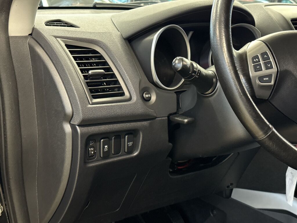 Mitsubishi ASX 2012 Musta