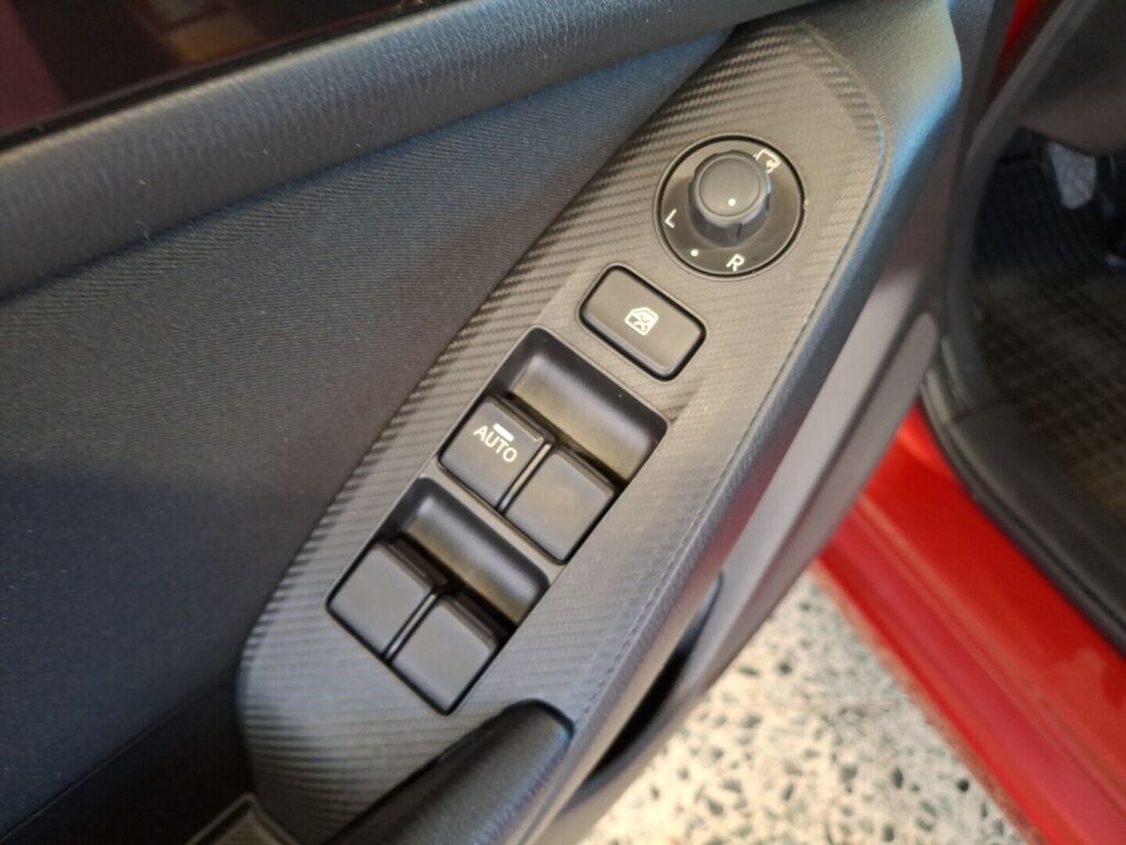 Mazda Mazda3 2014 Punainen