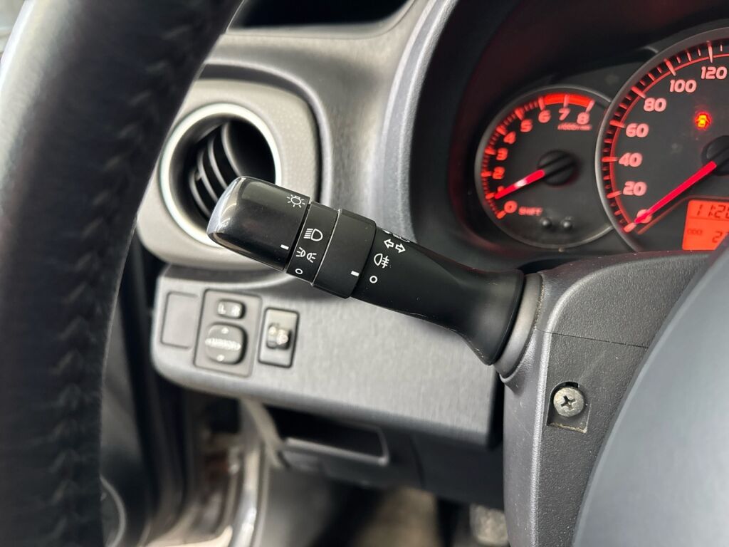 Toyota Yaris 2012 Harmaa