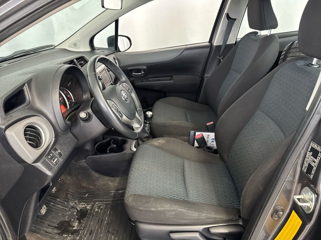 Toyota Yaris 2012 Harmaa