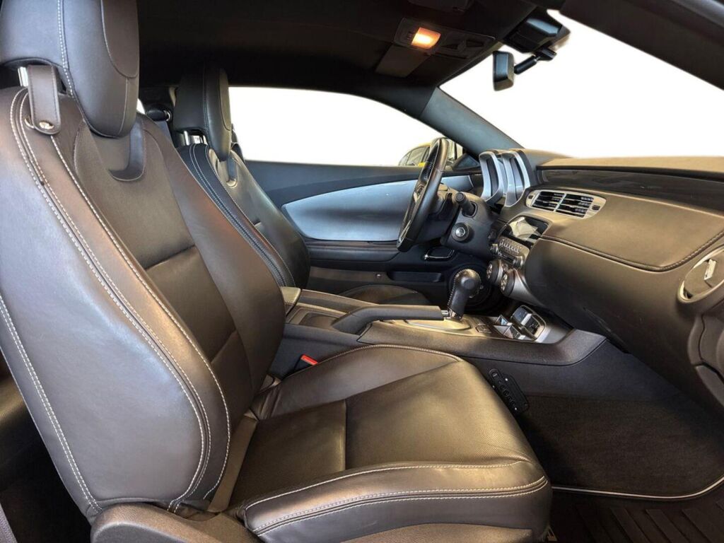 Chevrolet Camaro 2013 Valkoinen
