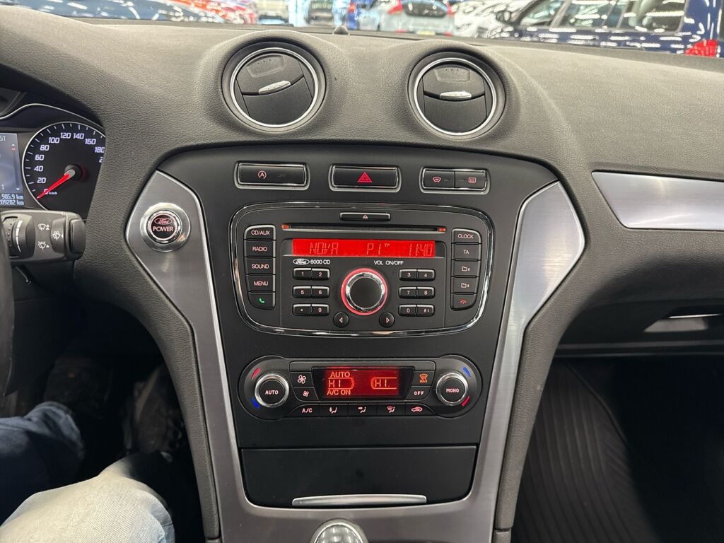 Ford Mondeo 2011 Musta