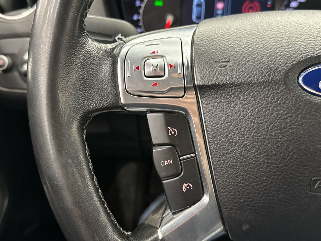 Ford Mondeo 2011 Musta