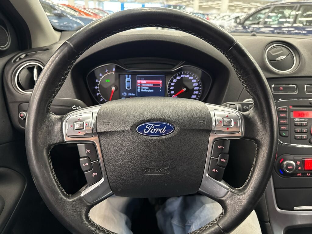 Ford Mondeo 2011 Musta