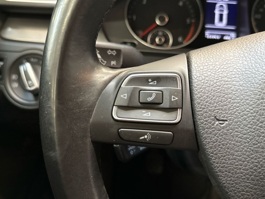Volkswagen Passat 2011 Harmaa