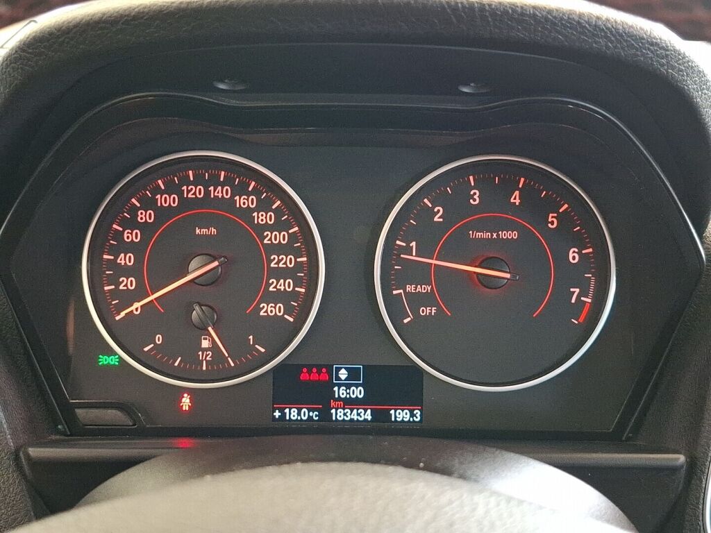 BMW 118 2012 Valkoinen