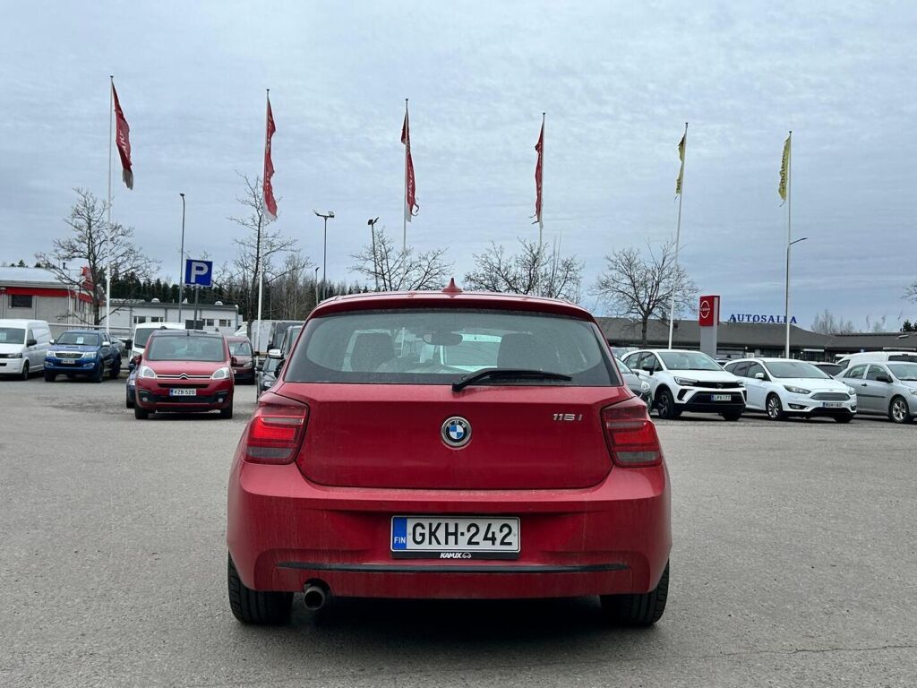BMW 116 2012 Punainen