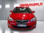 Opel Astra 2012 Punainen