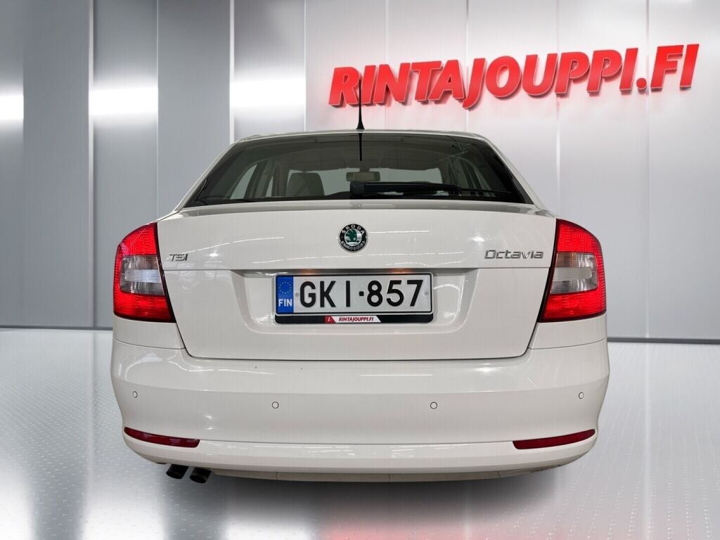 Skoda Octavia 2012 Valkoinen