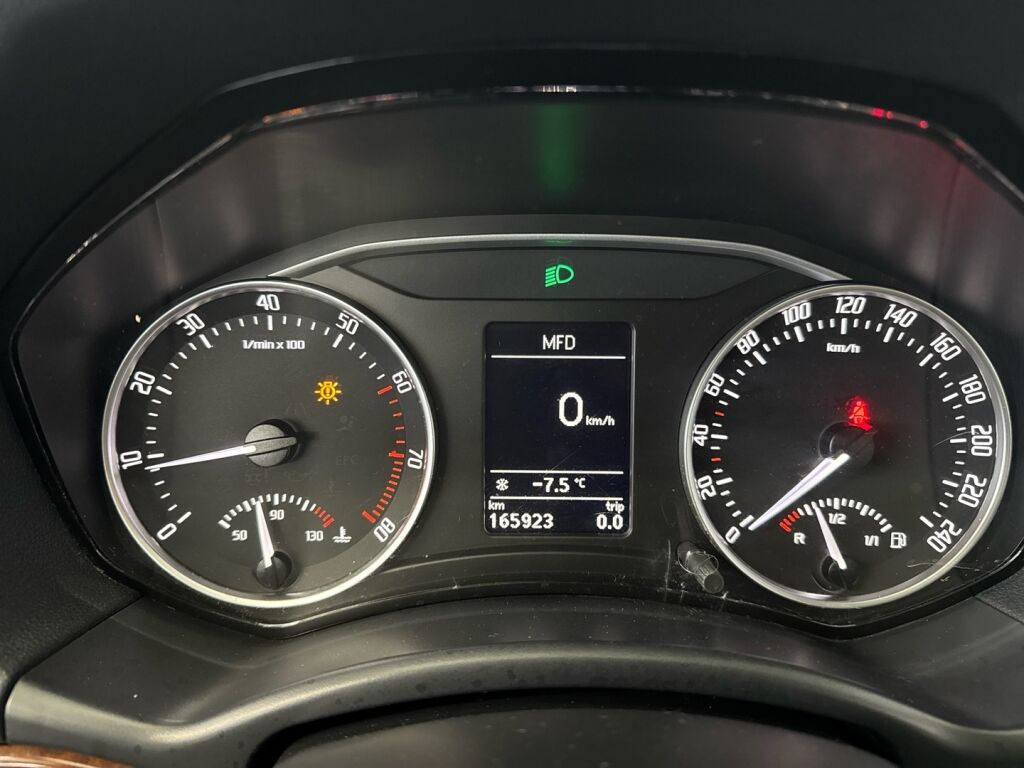 Skoda Octavia 2012 Valkoinen