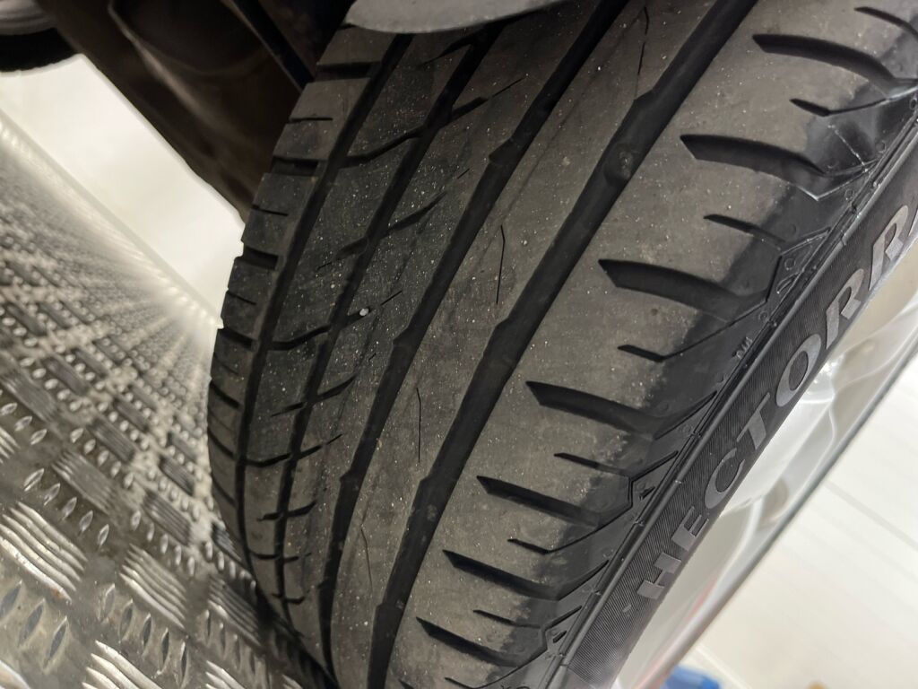 Skoda Fabia 2012 Punainen