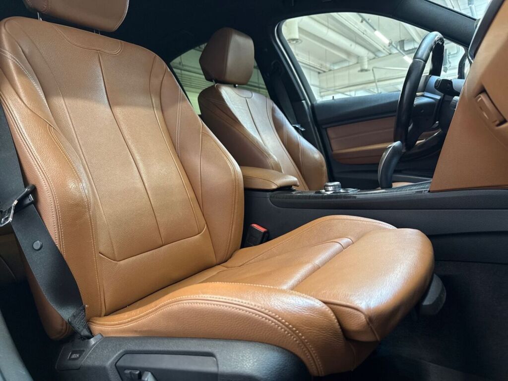 BMW 328 2012 Sininen