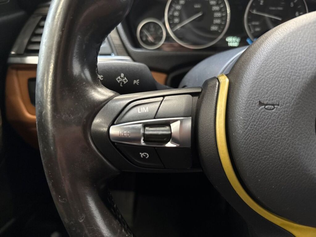 BMW 328 2012 Sininen