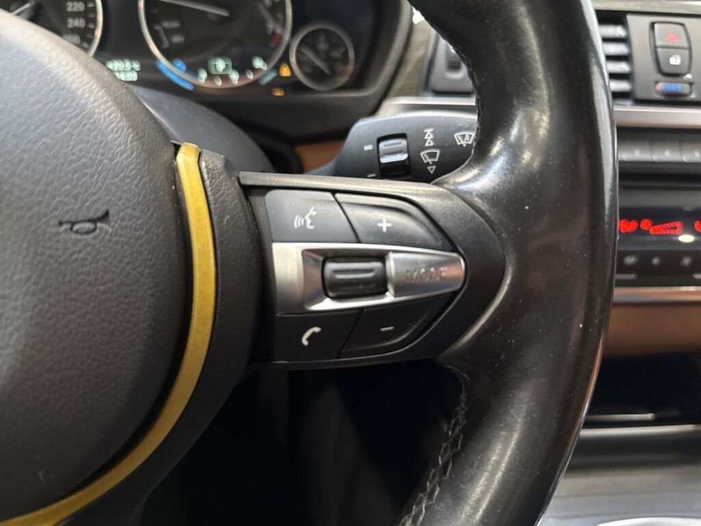 BMW 328 2012 Sininen