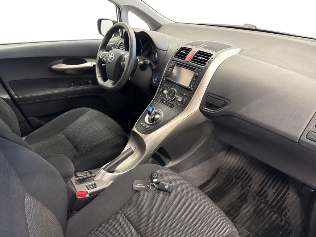 Toyota Auris 2012 Hopea