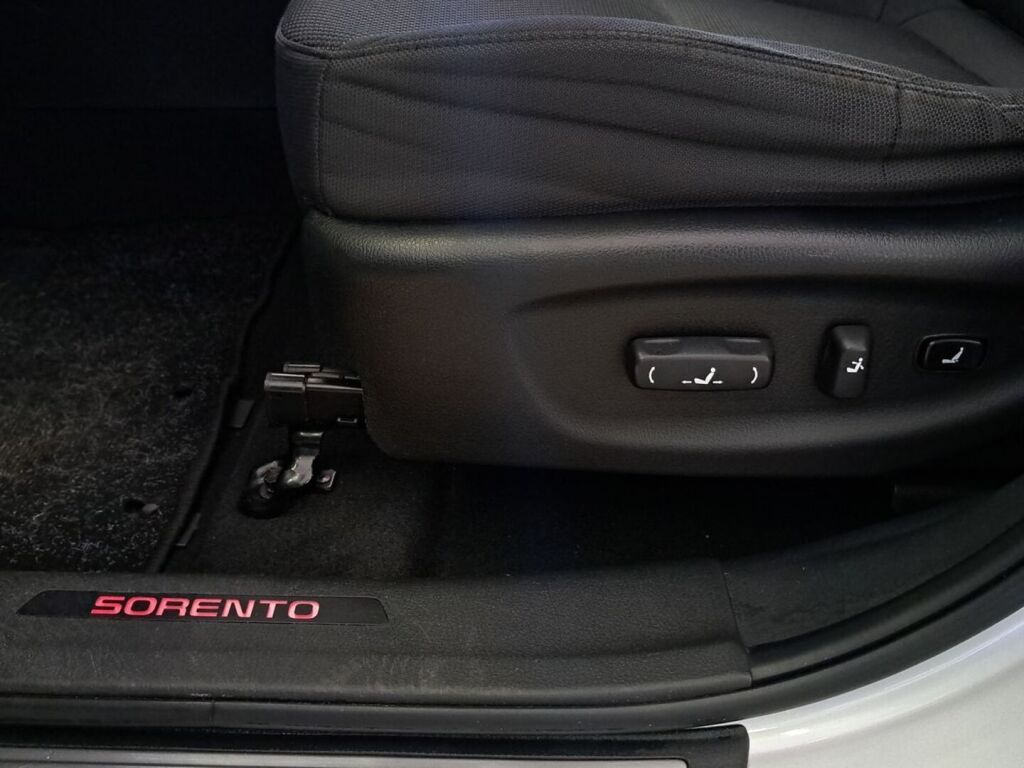 Kia Sorento 2012 Hopea