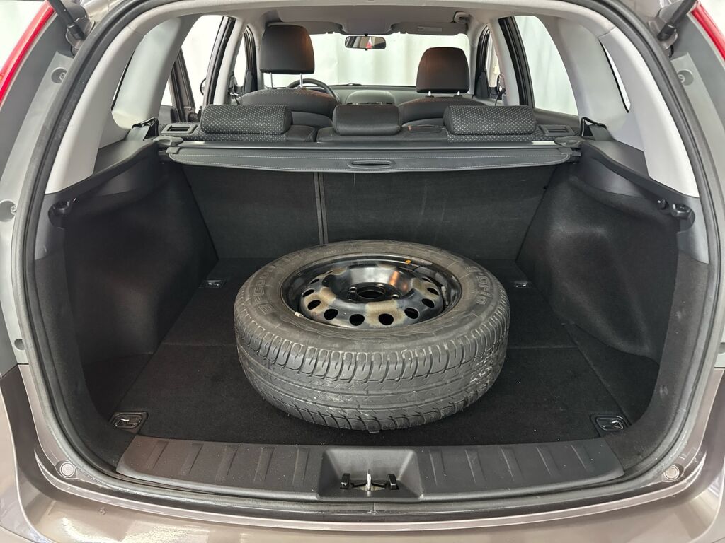 Hyundai i30 2012 Ruskea (beige)