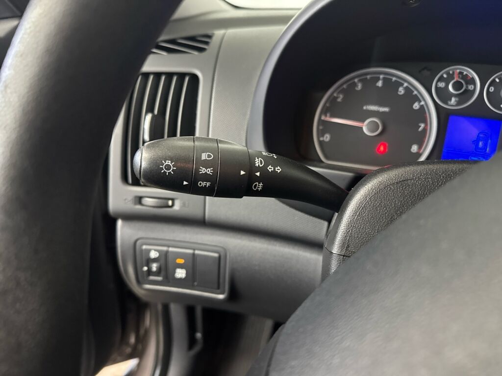 Hyundai i30 2012 Ruskea (beige)