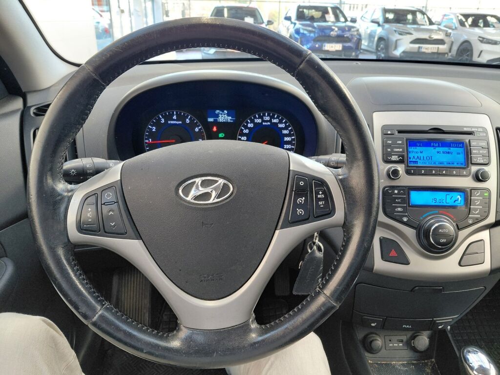 Hyundai i30 2012 Valkoinen