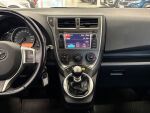 Toyota Verso-S 2012 Musta