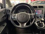 Toyota Verso-S 2012 Musta