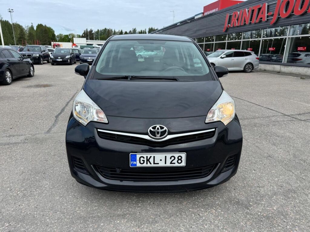 Toyota Verso-S 2012 Musta