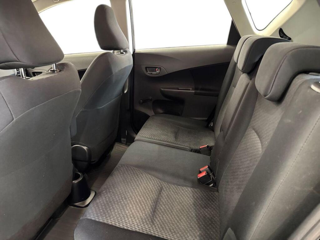 Toyota Verso-S 2012 Musta