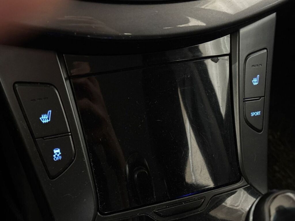 Hyundai i40 2012 Musta
