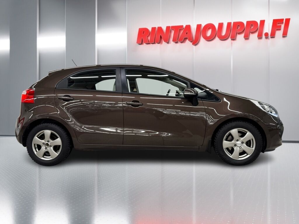 Kia Rio 2012 Ruskea (beige)