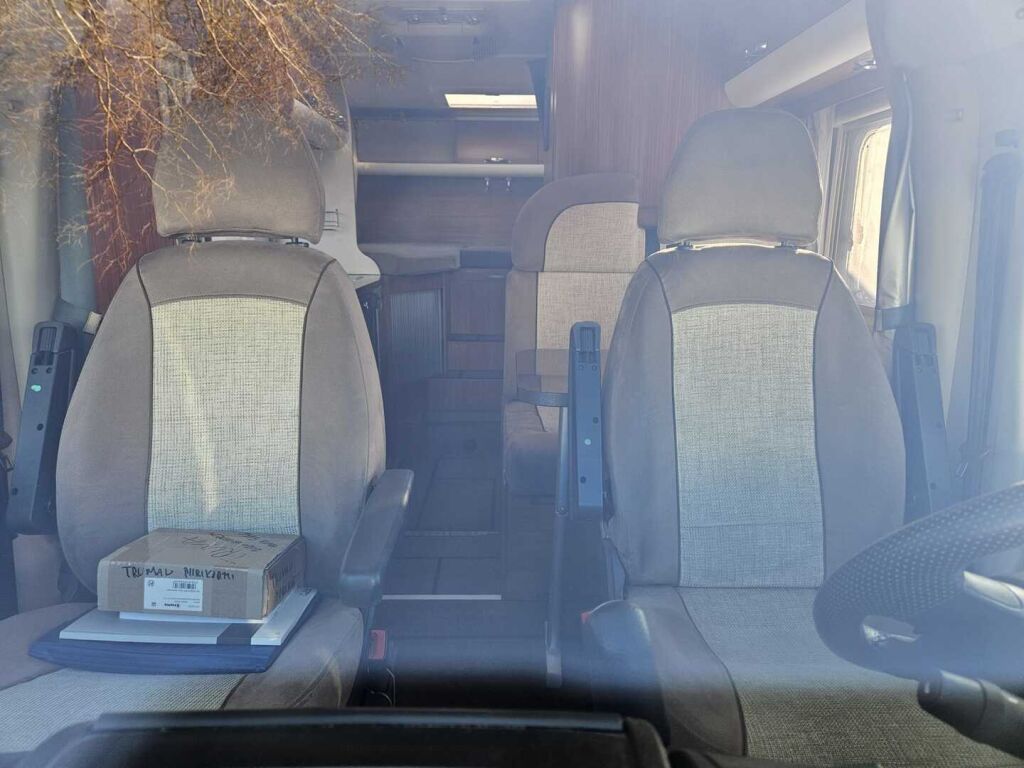 Adria Sport 2012 Valkoinen