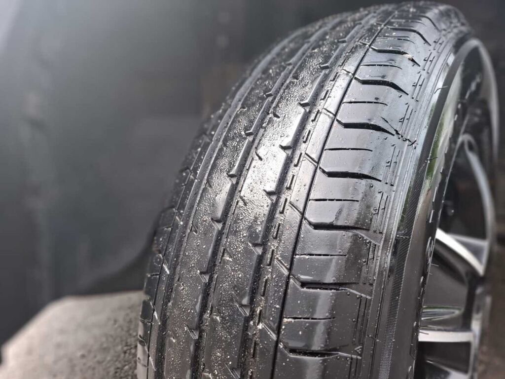 Adria Matrix Plus 650 SF 2013 Harmaa