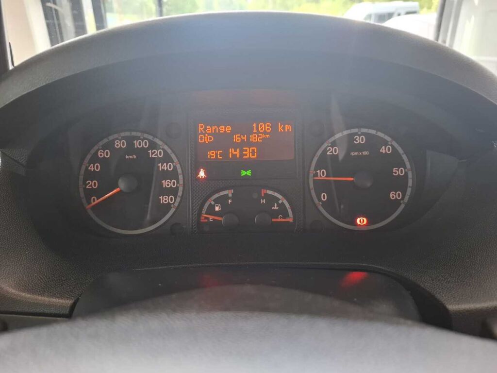 Adria Matrix Plus 650 SF 2013 Harmaa