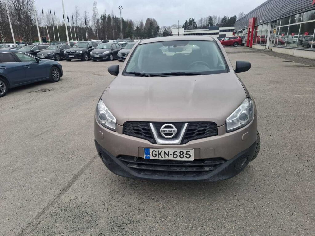 Nissan Qashqai 2012 Ruskea (beige)