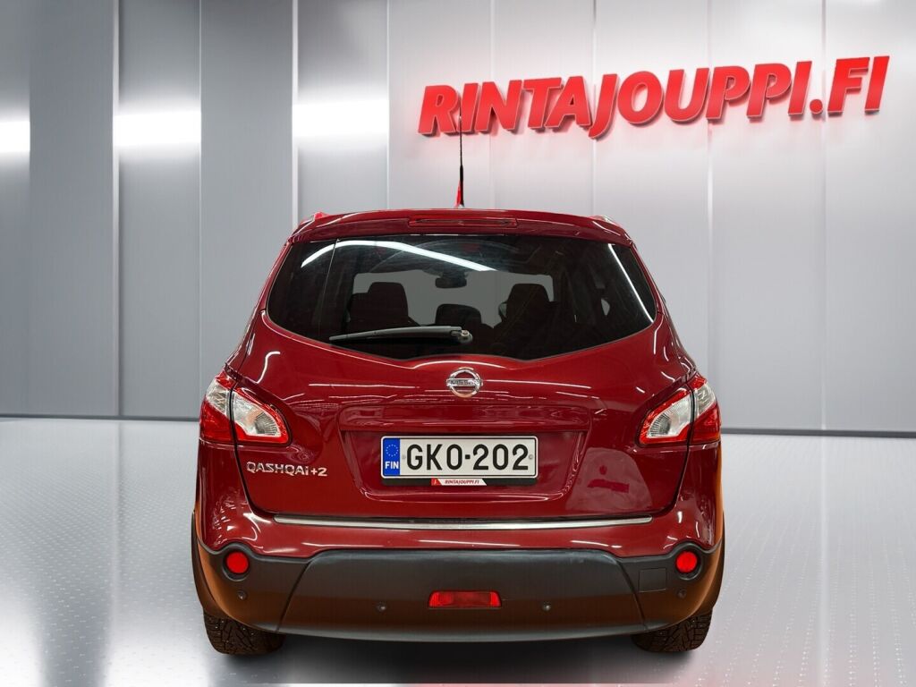 Nissan Qashqai+2 2013 Punainen