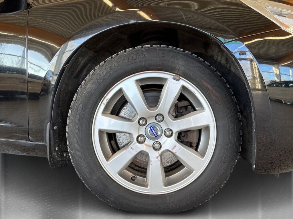 Volvo V60 2012 Musta