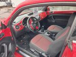 Volkswagen Beetle 2012 Punainen