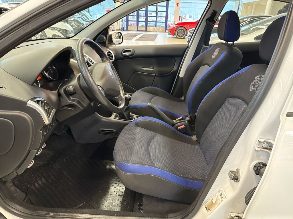 Peugeot 206+ 2012 Valkoinen
