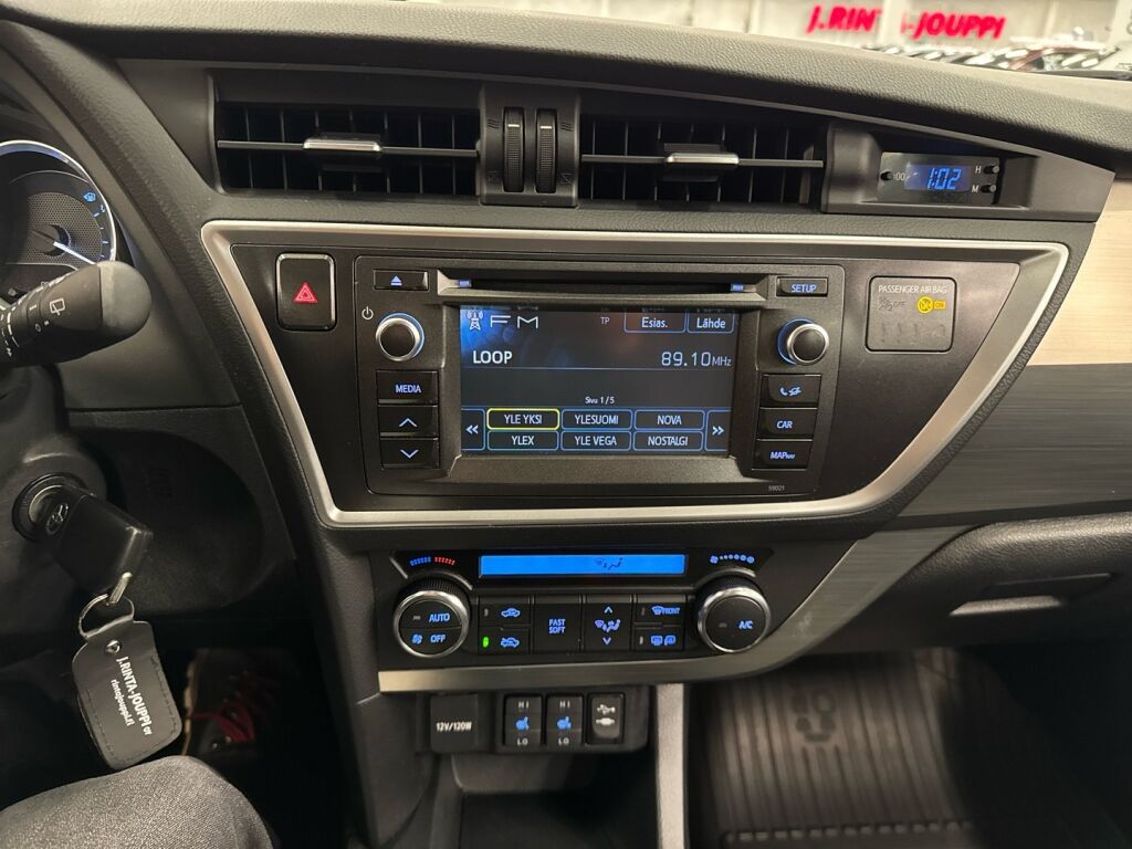 Toyota Auris 2014 Harmaa