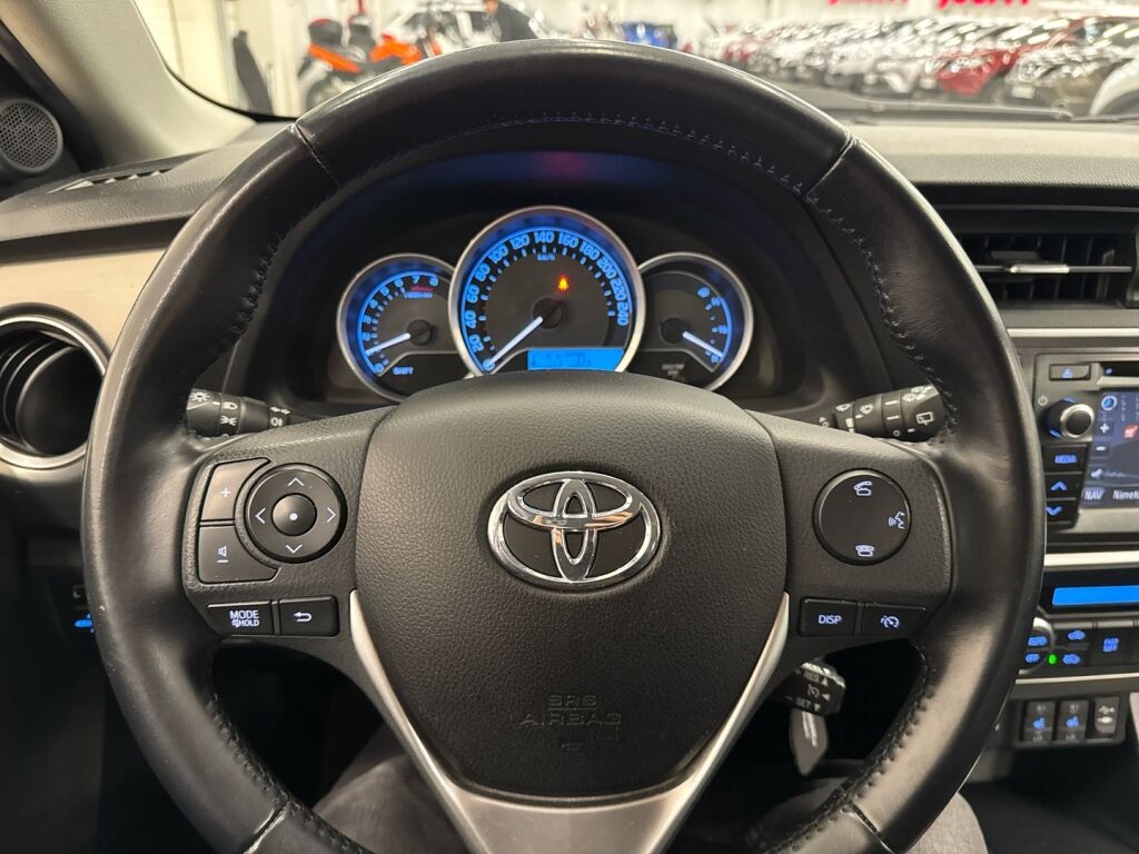 Toyota Auris 2014 Harmaa