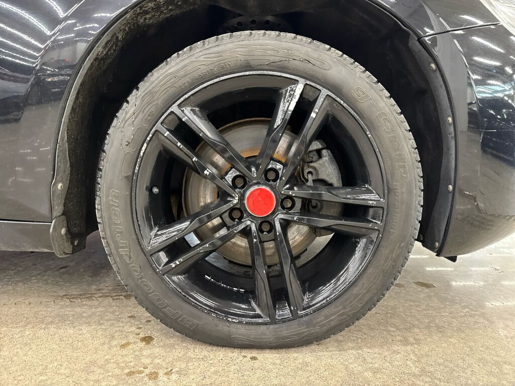 Volvo V60 2013 Musta