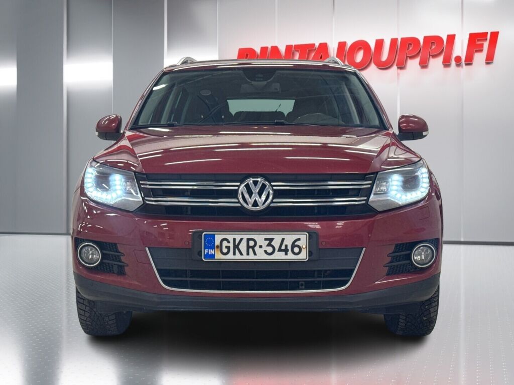 Volkswagen Tiguan 2013 Punainen