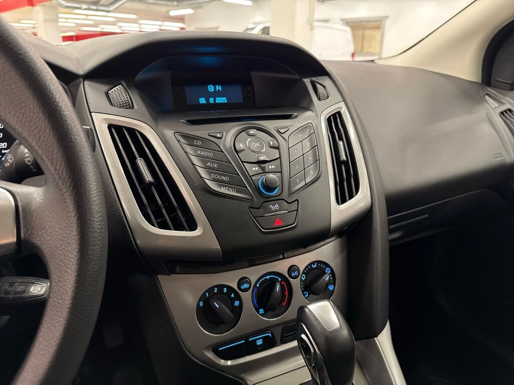 Ford Focus 2013 Harmaa