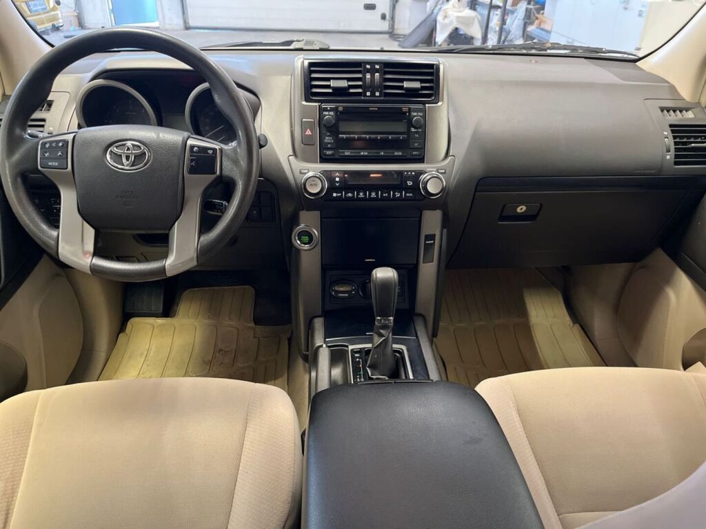Toyota Land Cruiser 2013 Harmaa