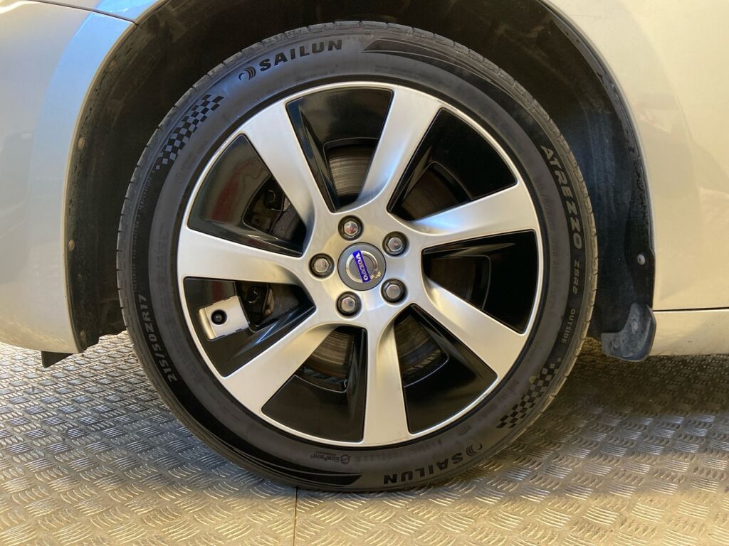 Volvo V60 2013 Harmaa