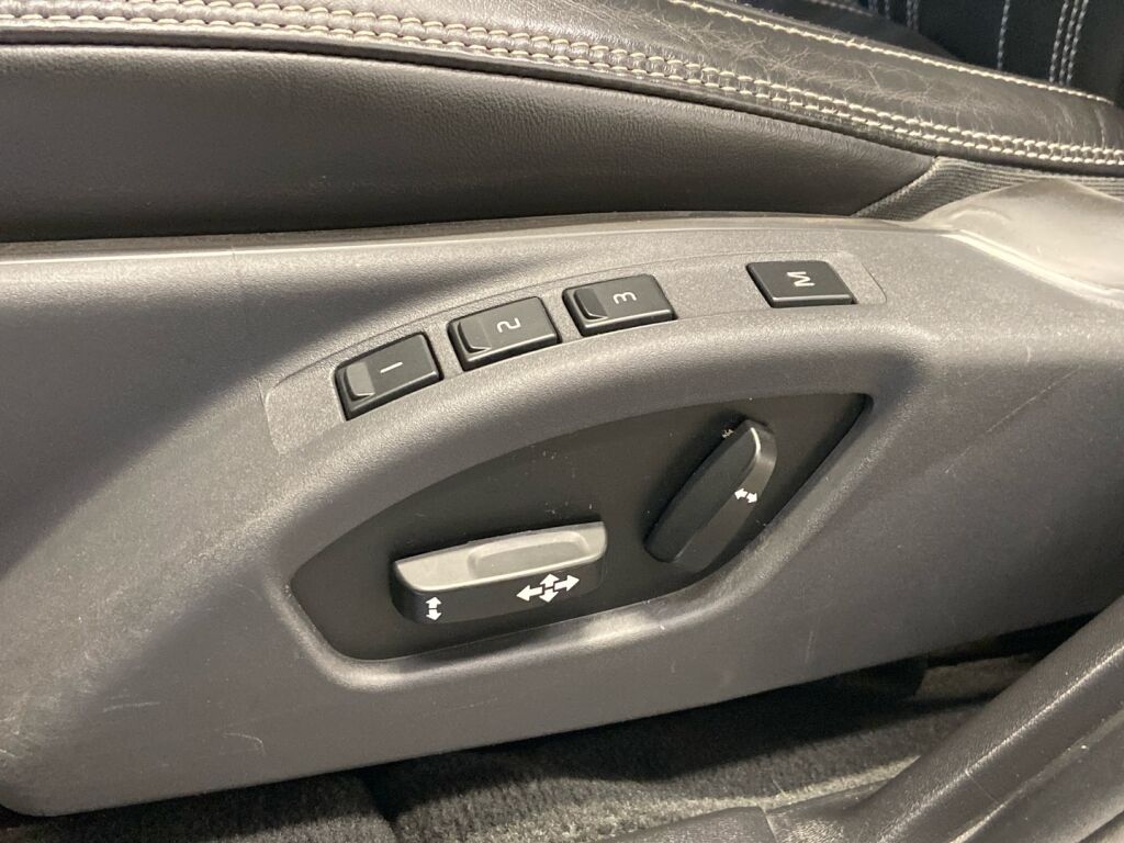 Volvo V60 2013 Harmaa