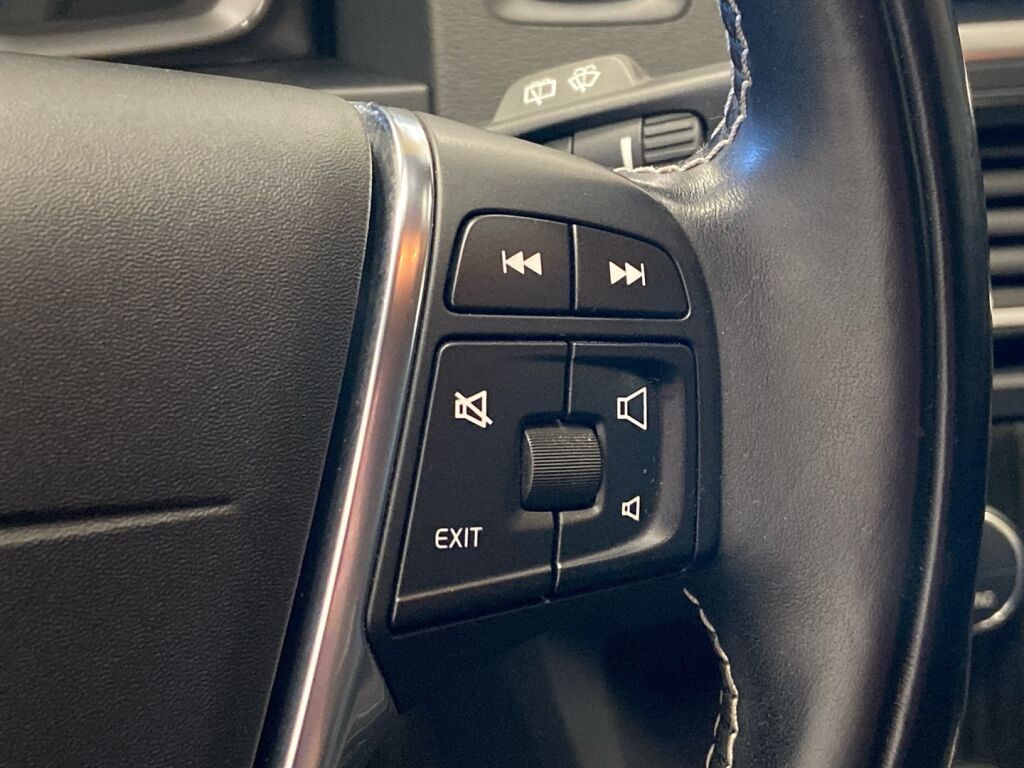 Volvo V60 2013 Harmaa