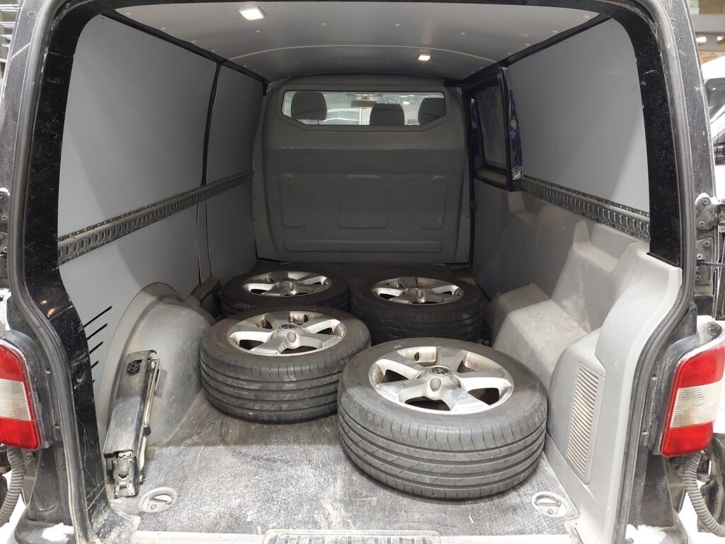 Volkswagen Transporter 2013 Musta